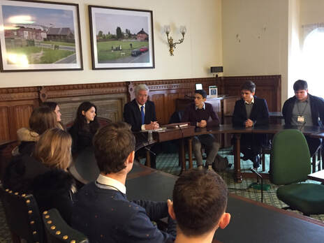 An Image of the Youth Councillors meeting with the MP for Sevenoaks, Rt Hon Sir Michael Fallon MP- 2019.